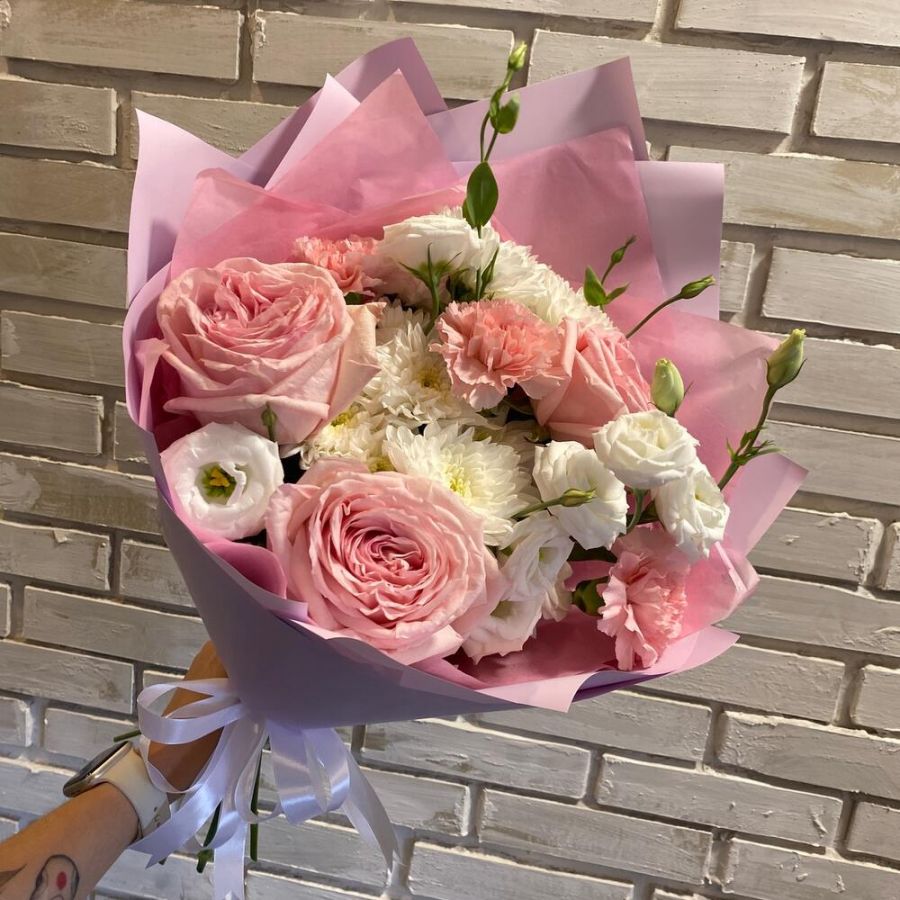 Букет с розами О"Хара и эустомой