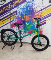 Велосипед BMX 20"  БМХ  цвет изумрудный