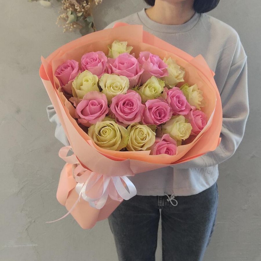 Букет из роз микс