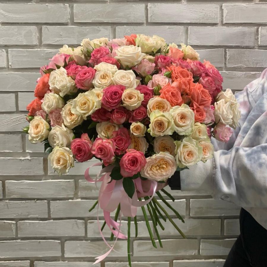 Букет Микс кустовых роз