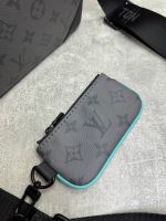 Сумка мессенджер Louis Vuitton Trio