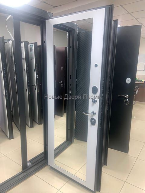 Дверь входная Гранд Про YD-5 с зеркалом