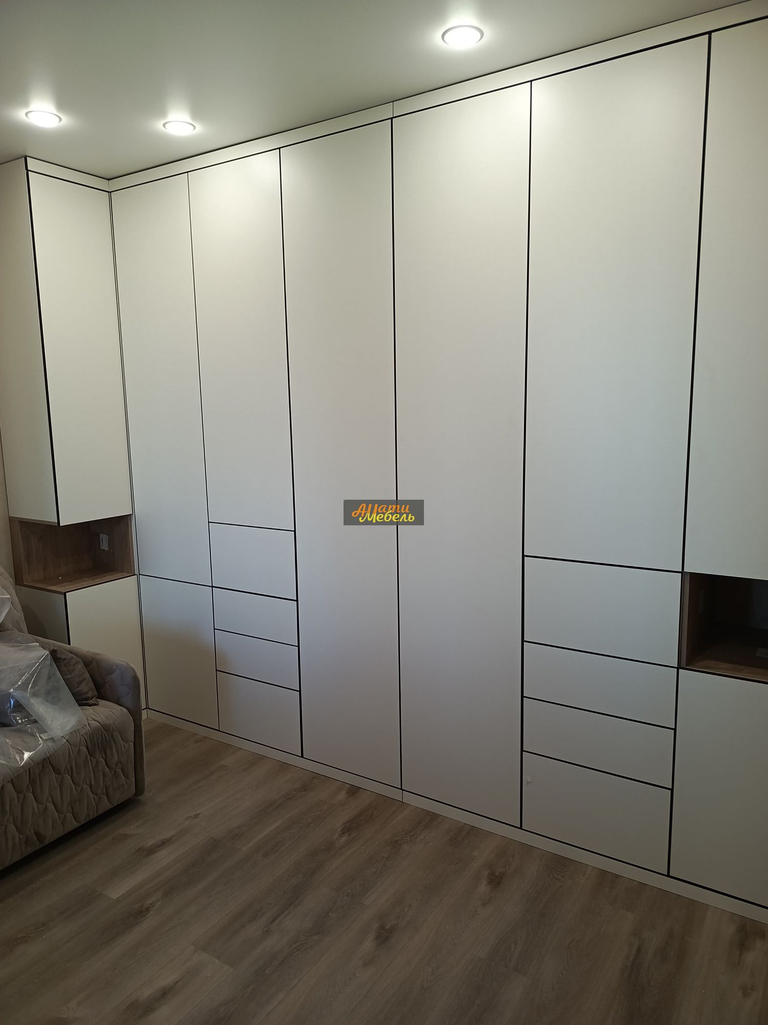 мебель в детскую комнату за 199800 ₽