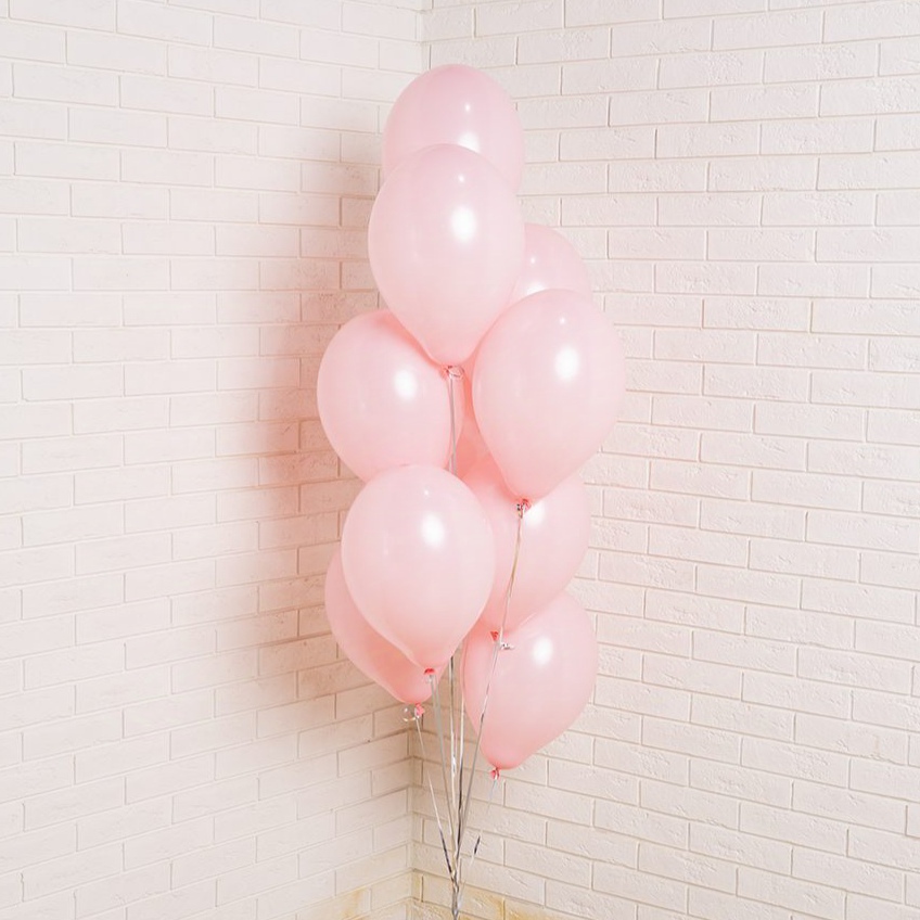 Набор из розовых шаров