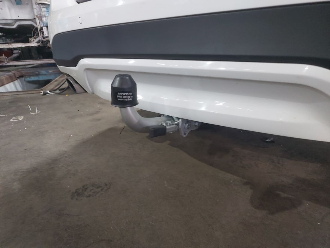 Фаркоп Galia (оцинкованный) на BMW X3 2010-, кроме моделей с M-пакетом. Розетка с поворотным механизмом (убирается за бампер). Тип шара: C (горизонтальный съемный). Невидимый вырез бампера. Нагрузки: 2500/100 кг, масса фаркопа 12,1 кг