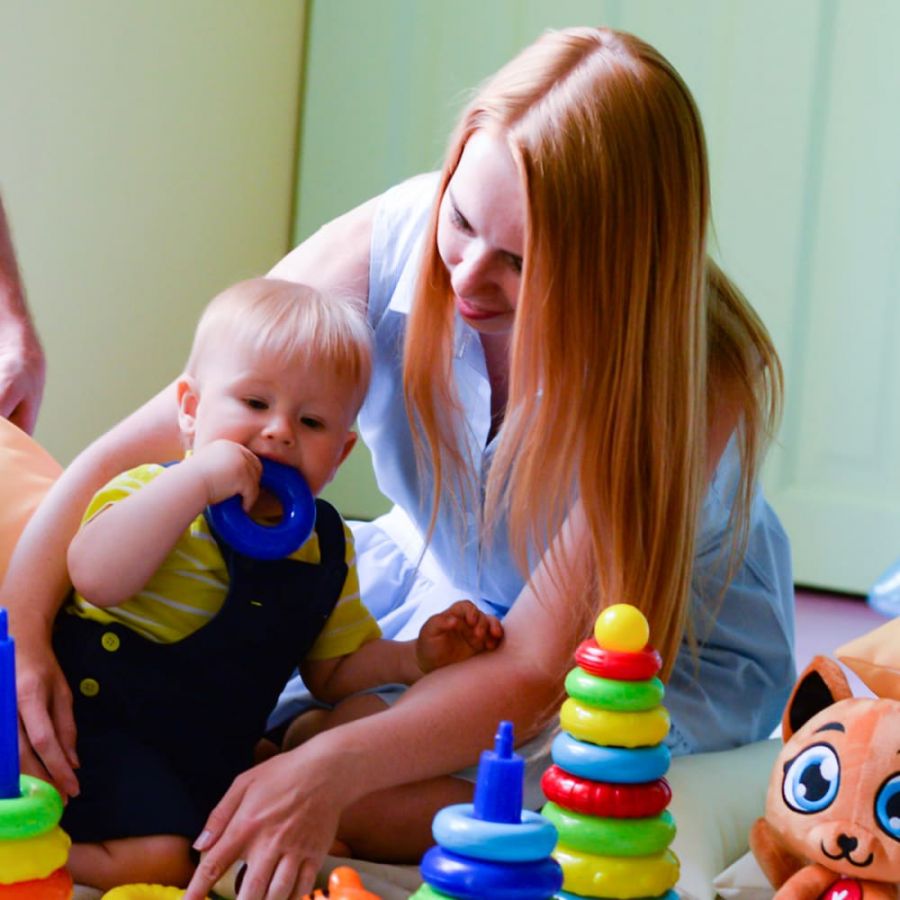 Пирамида рельефная 27 см КНОПА