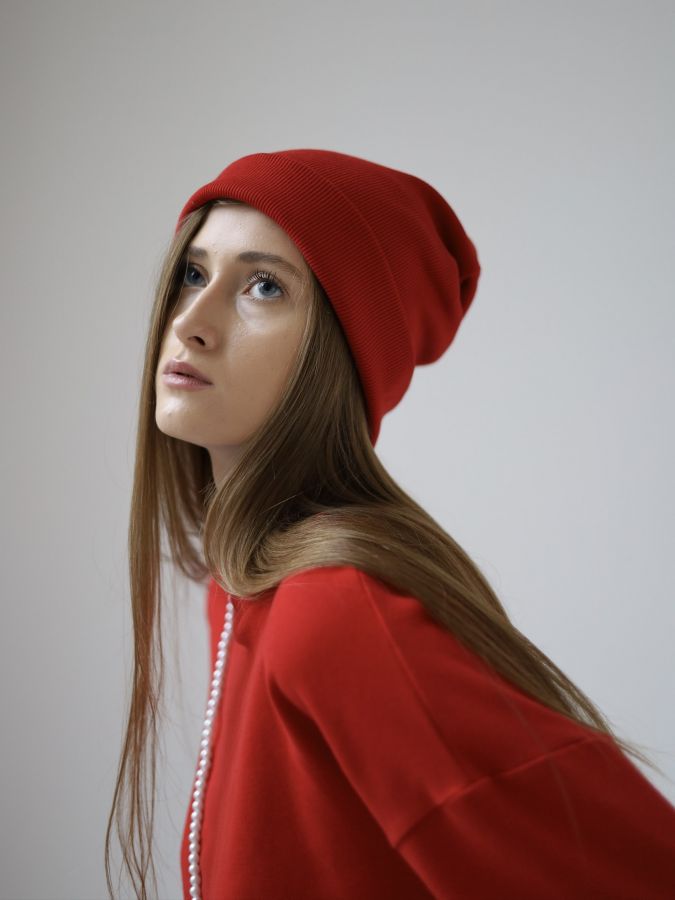 Шапка бини красная