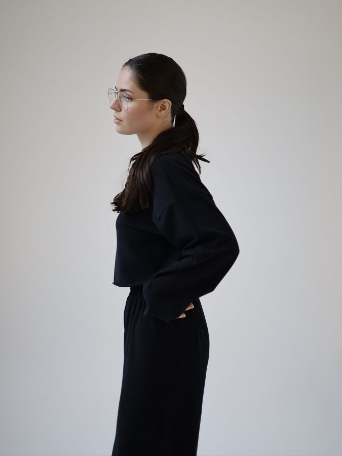 Кофта укороченная черная