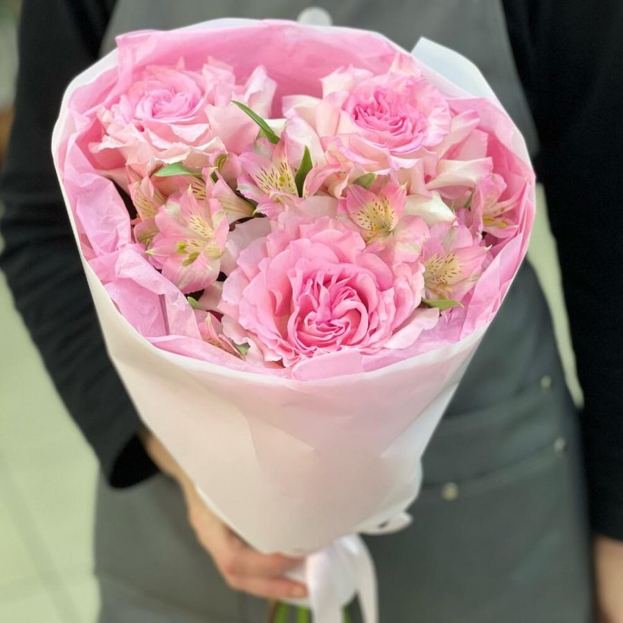 Красивый букет из розовых французских роз маме «Только для тебя»