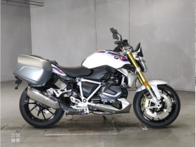 BMW R1250R