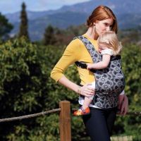 Ergobaby Carrier Designer Organic Petunia Pickle Bottom Evening in Innsbruck