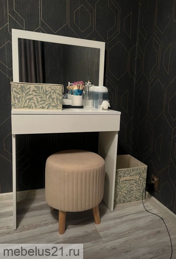 Стол туалетный Никки тип 1