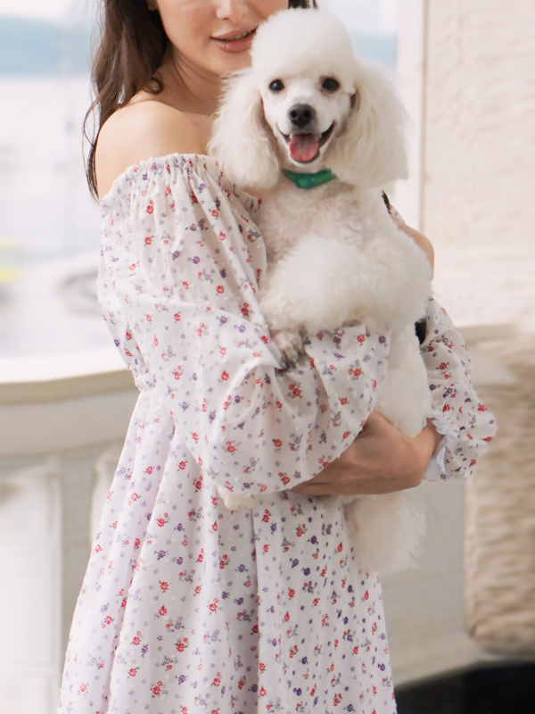 Платье Babydoll белое в цветочек