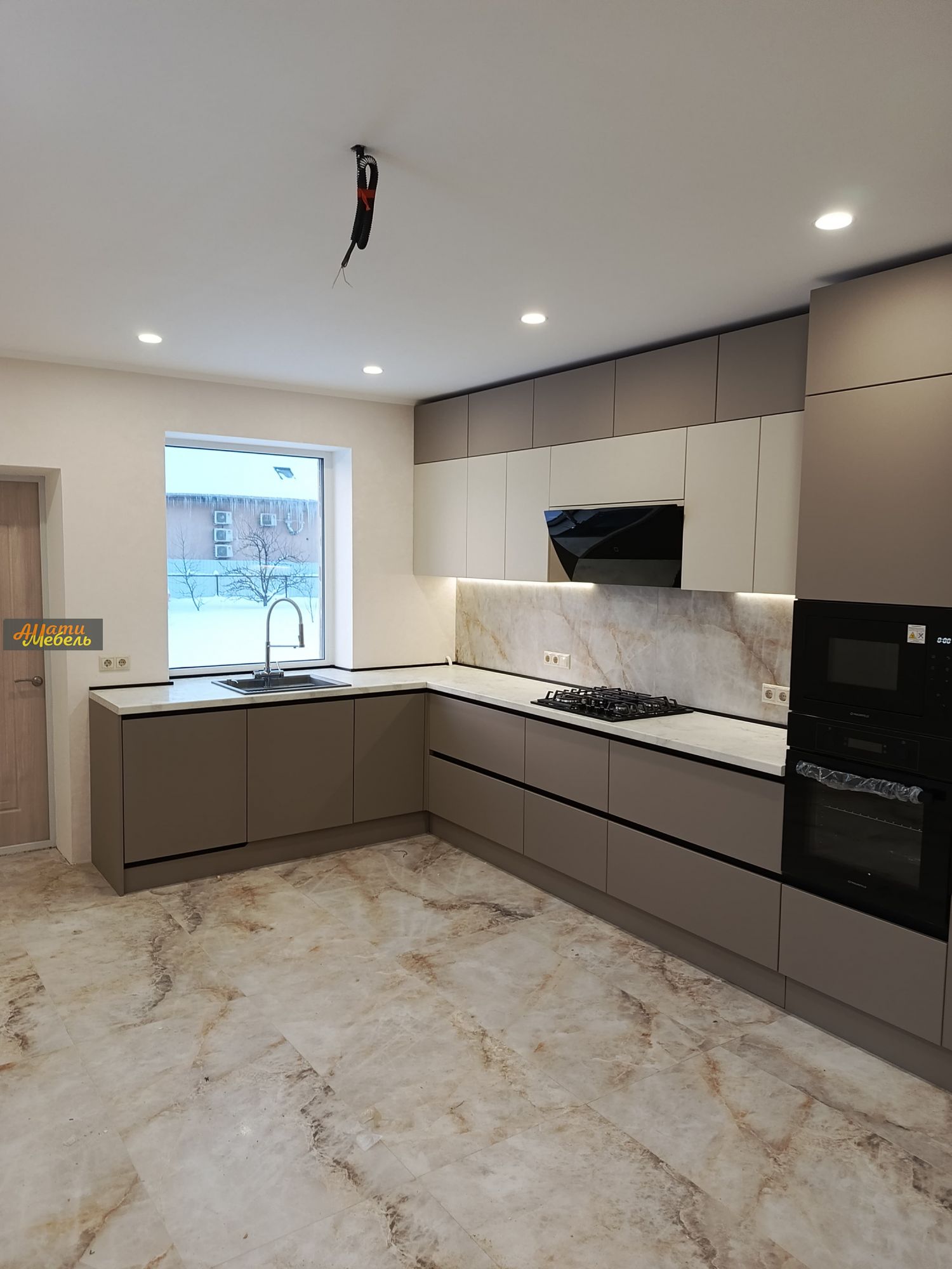 кухонный гарнитур за 0 ₽