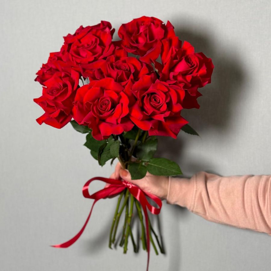 Букет красных французских роз